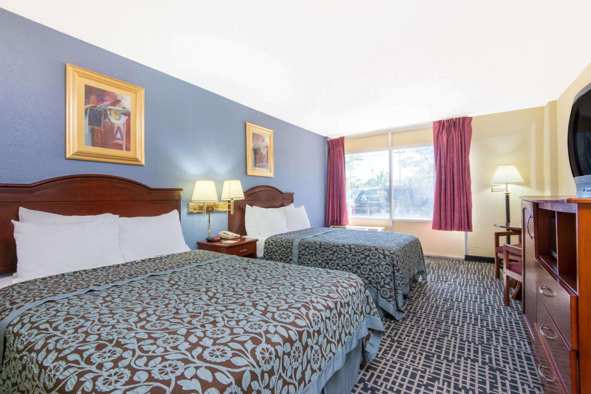 Days Inn & Suites By Wyndham Wichita East Luaran gambar